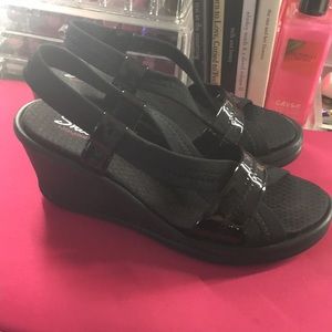 Skechers memory foam heel